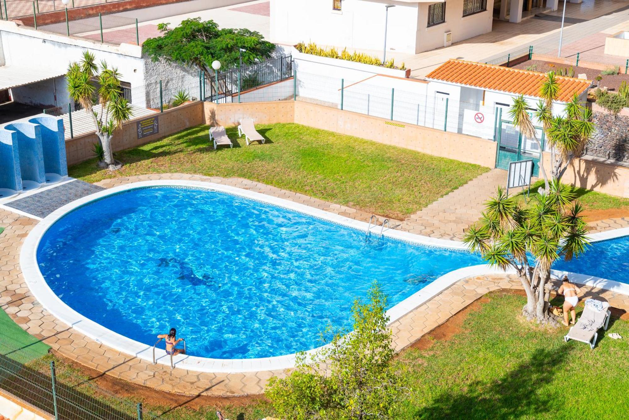 Sasha Tenerife *